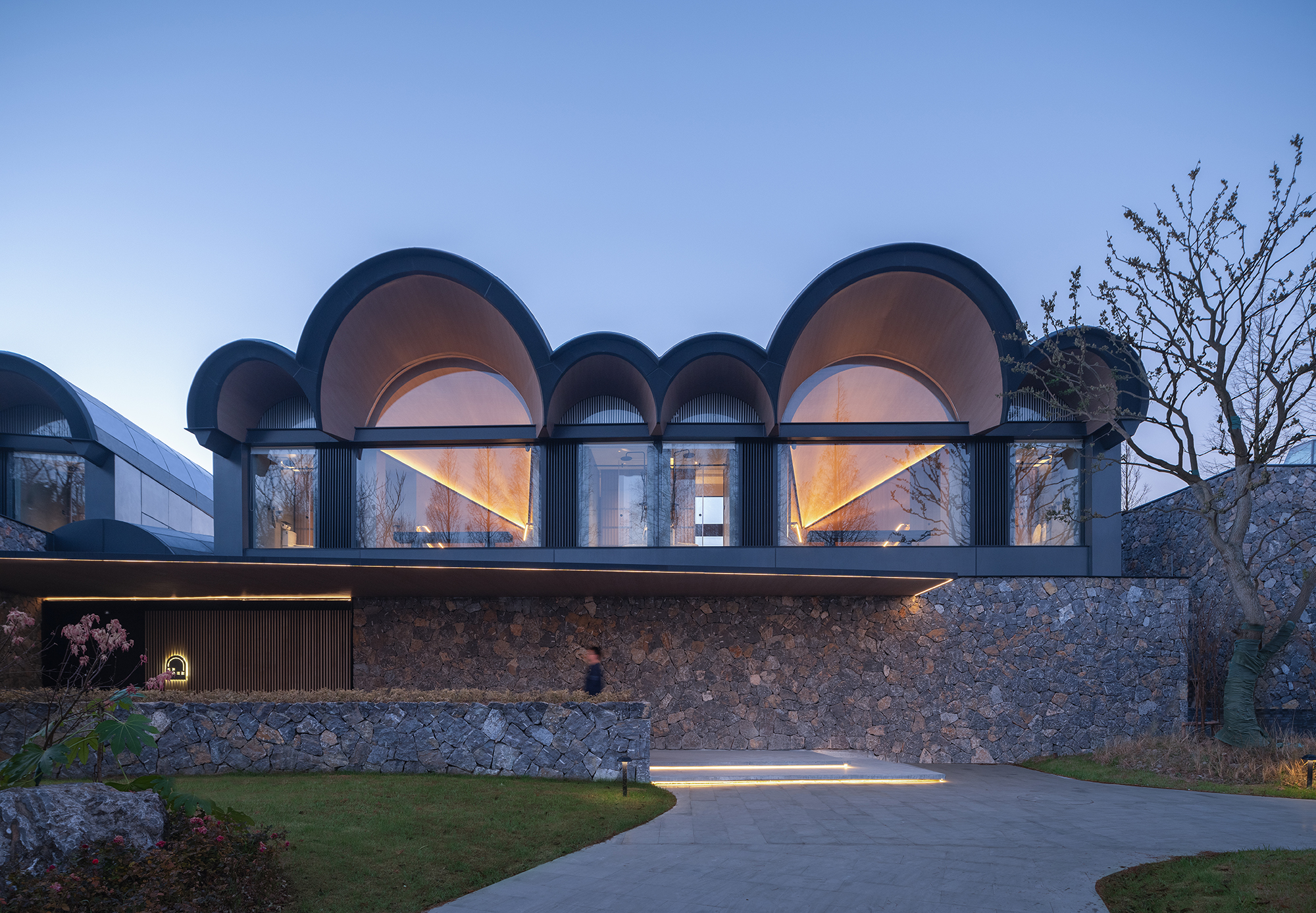 船篷中的风景：曲水善湾船坞民宿 / goa大象设计-0