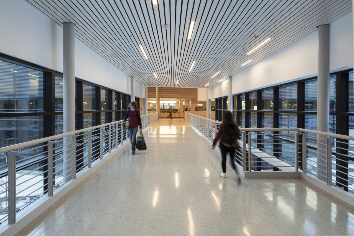 Wyoming 中学百年老校翻新，21 世纪学习环境助力学生成长-30