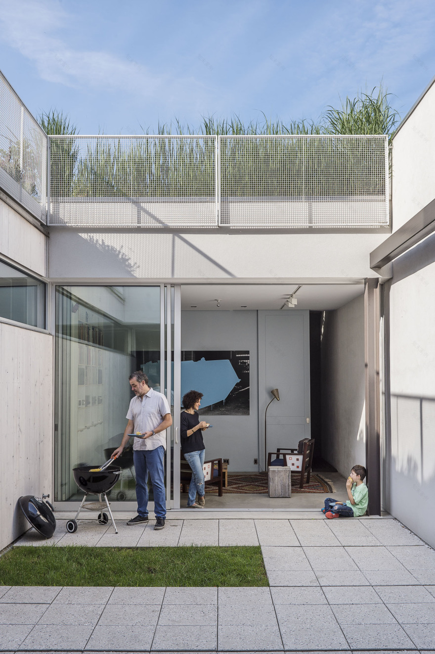 The Courtyard House | Baumann Architecture-22