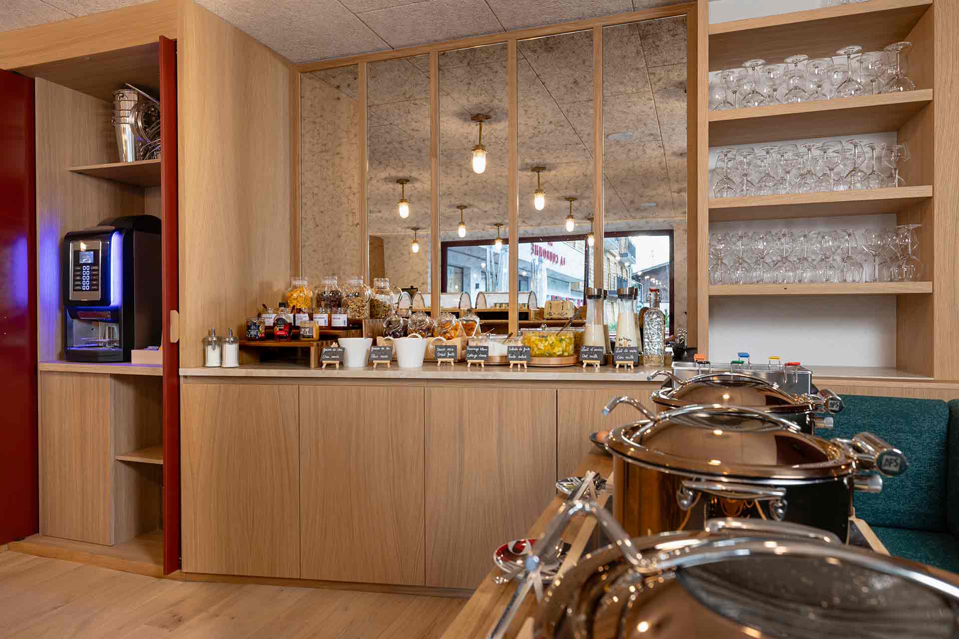 Mobilier des communs de l’hôtel la Couronne à Chamonix | Poitoux-18