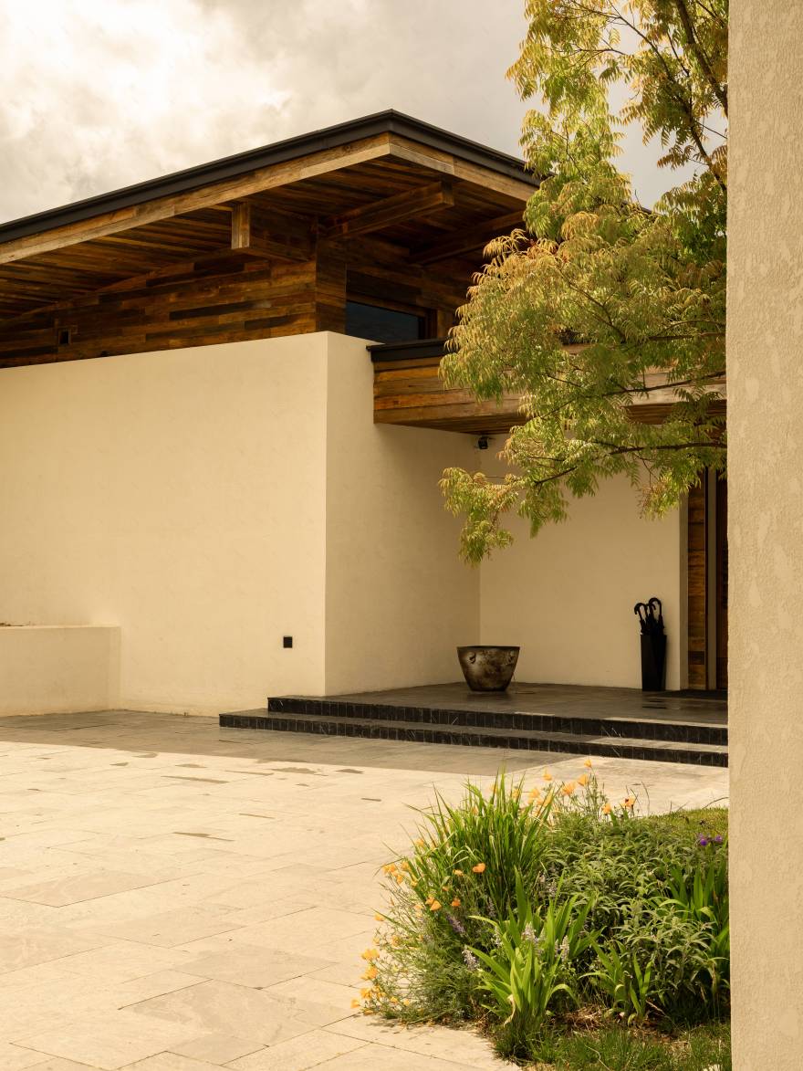 云南泸沽湖岚岳酒店丨中国丽江丨照明设计 PROL光石,建筑&室内设计 尚壹扬设计-19