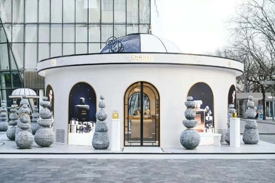 香奈儿“冬日星空”新年限定快闪丨中国北京丨法国艺术家Delphine Dénéréaz-3