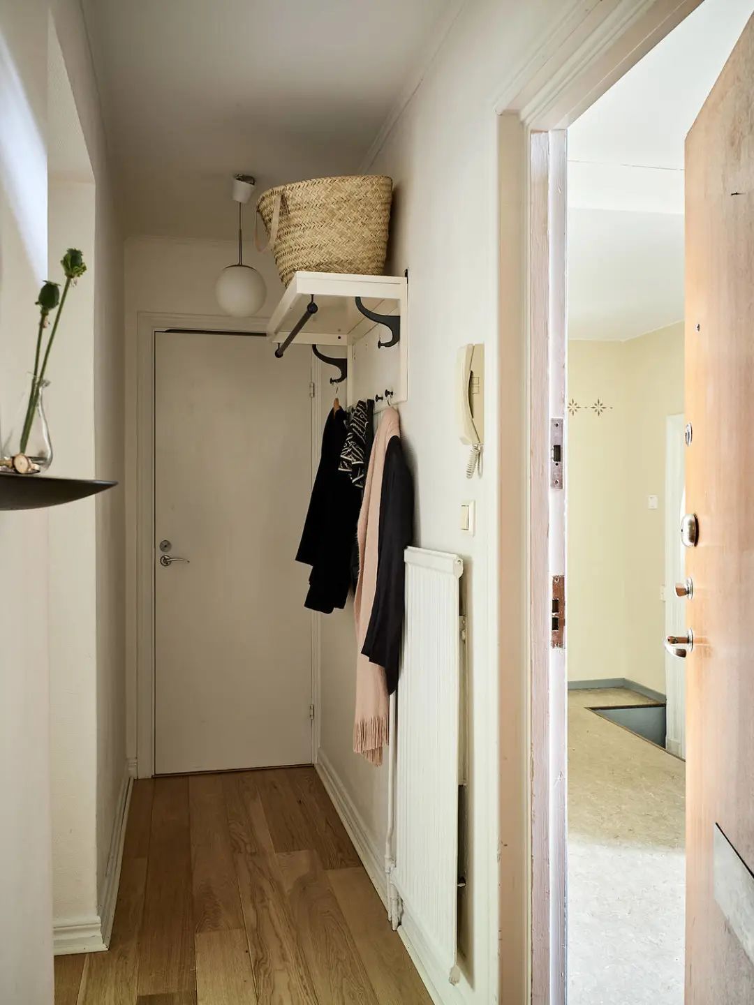 装修 灵感  同样是长走廊、暗卫，52㎡北欧一居毫无逼仄感-3