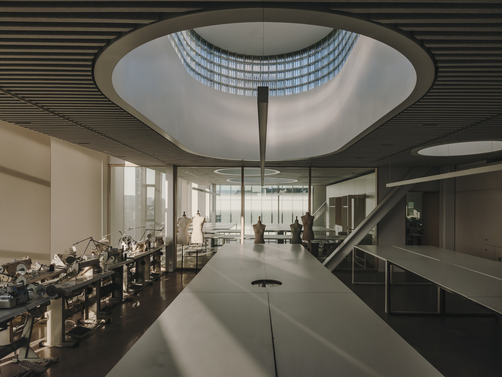 LCI BARCELONA 22@ CAMPUS 校园丨西班牙巴塞罗那丨CIRCULAR STUDIO-26