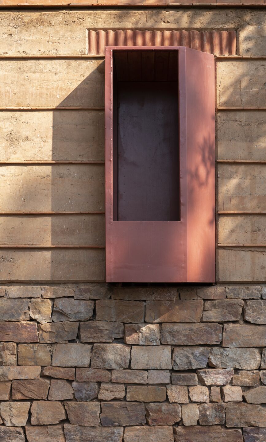 32° East Sanat Merkezi（32°东艺术中心）丨乌干达丨New Makers Bureau,Localworks-55