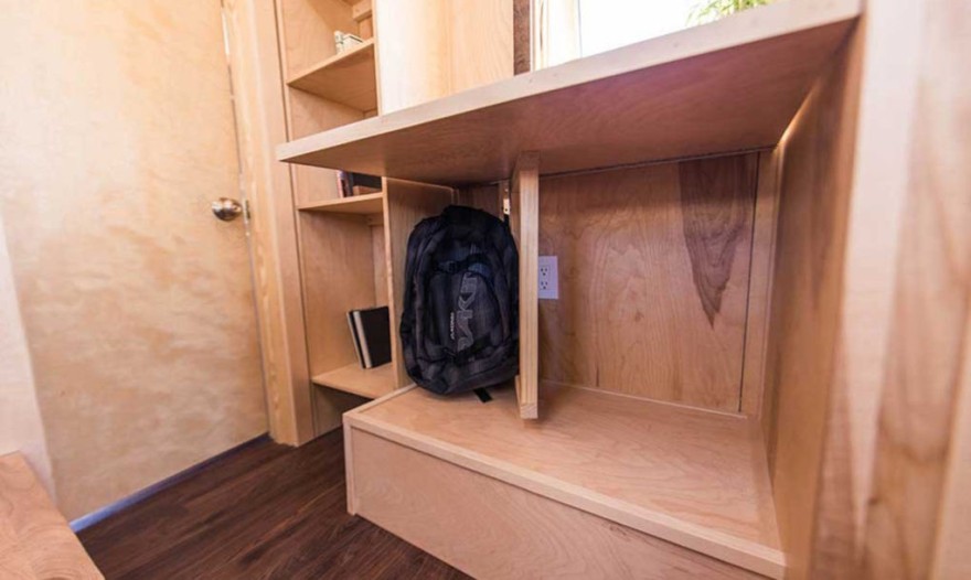 A Home on Wheels with Every Possible Comfort-30