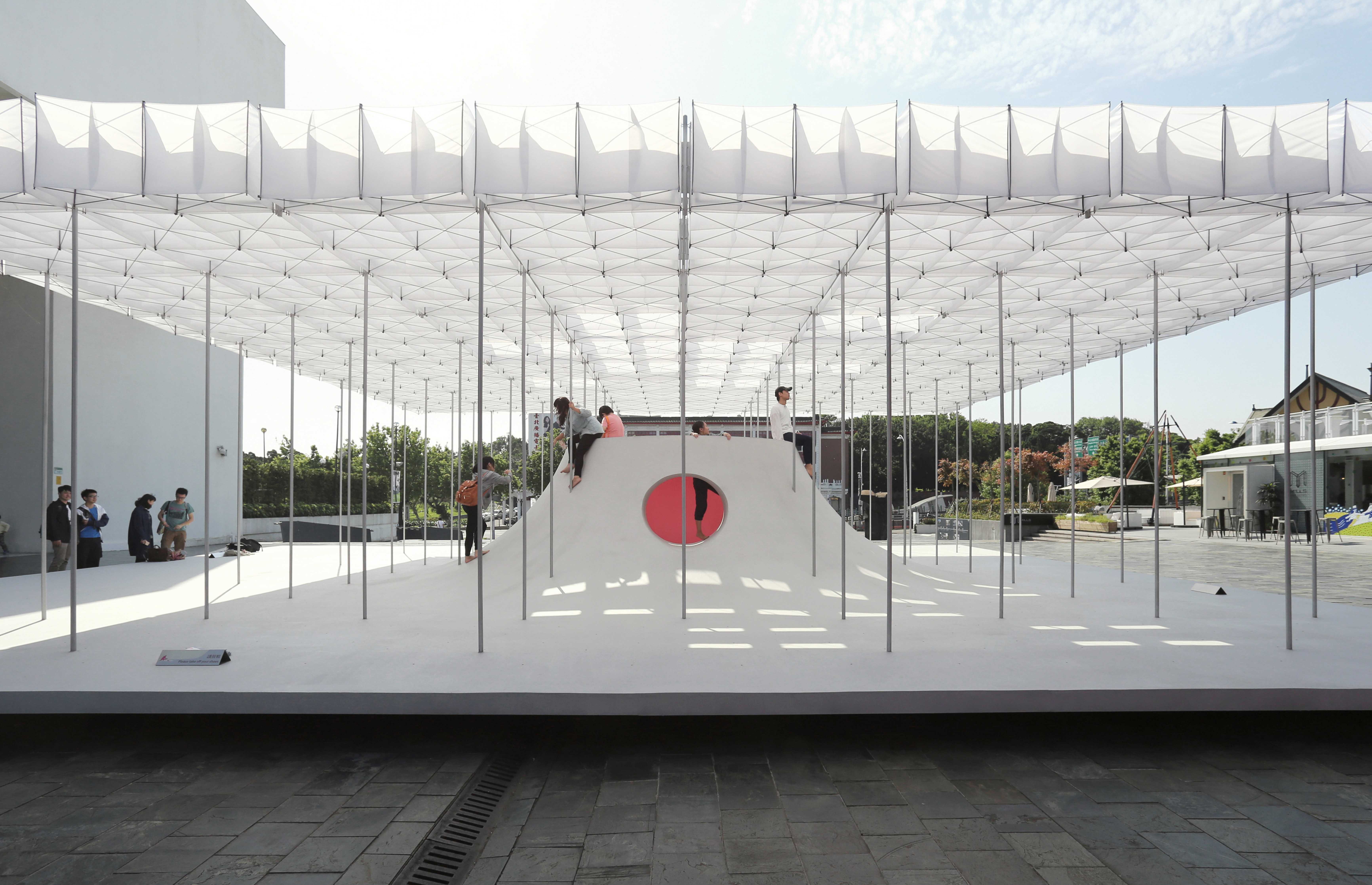 floating pavilion-12