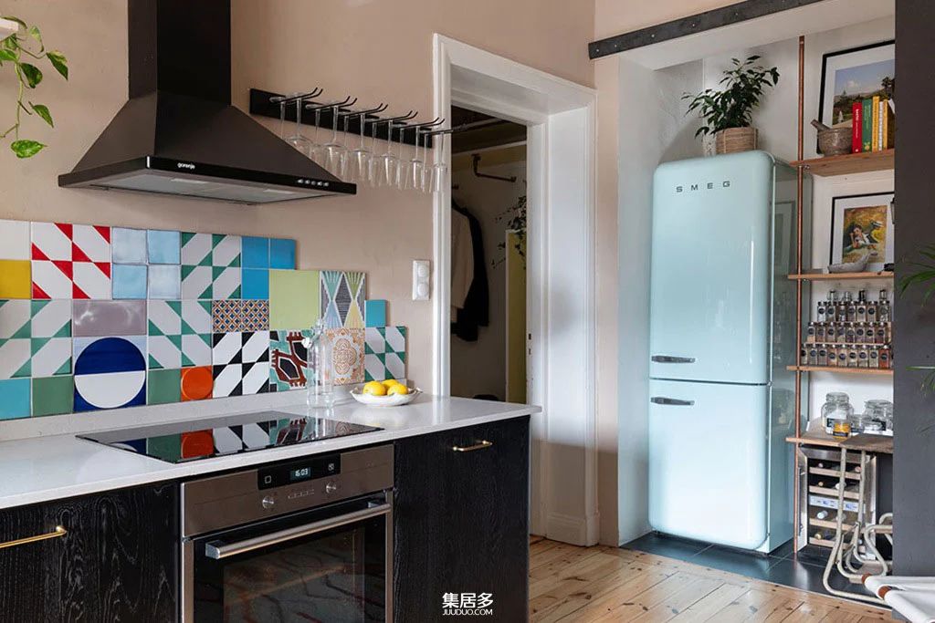 绿色调斯堪的纳维亚时尚公寓：舒适与复古的完美结合（45平方米）-11