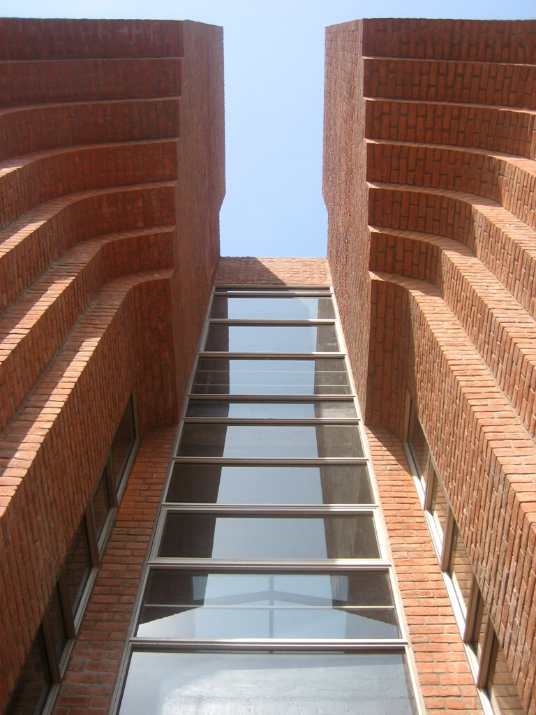 印度传统与现代工业建筑的融合-23