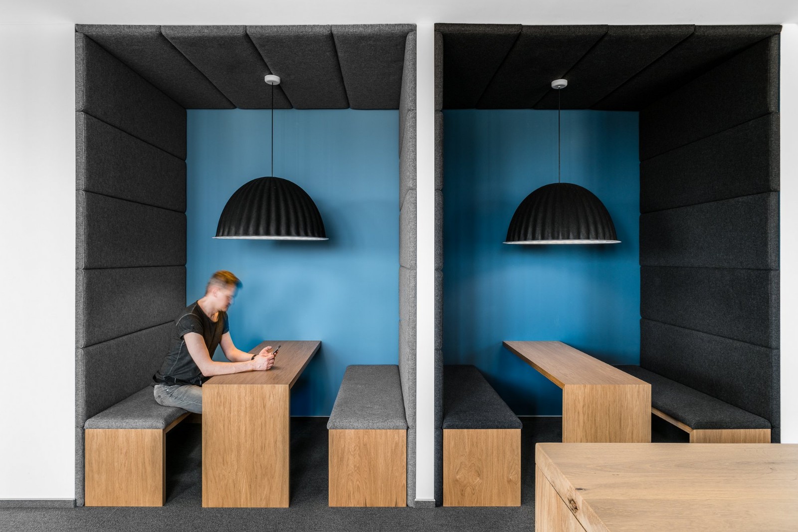 用色彩与绿植点亮办公空间·波兰TBSCG广告公司  CH+ Wojtek Chrzanowski-4