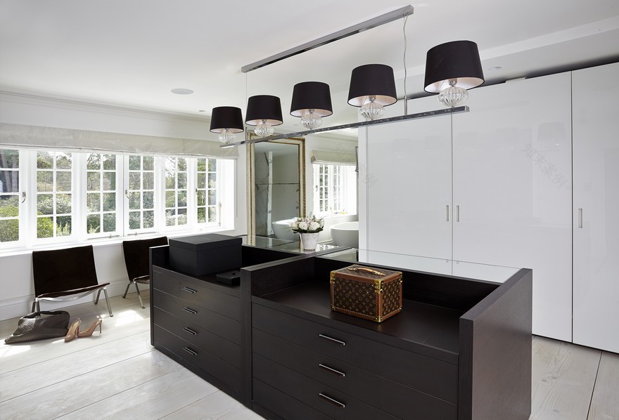 A Perfect Blend of Scandinavian and New England Style-19