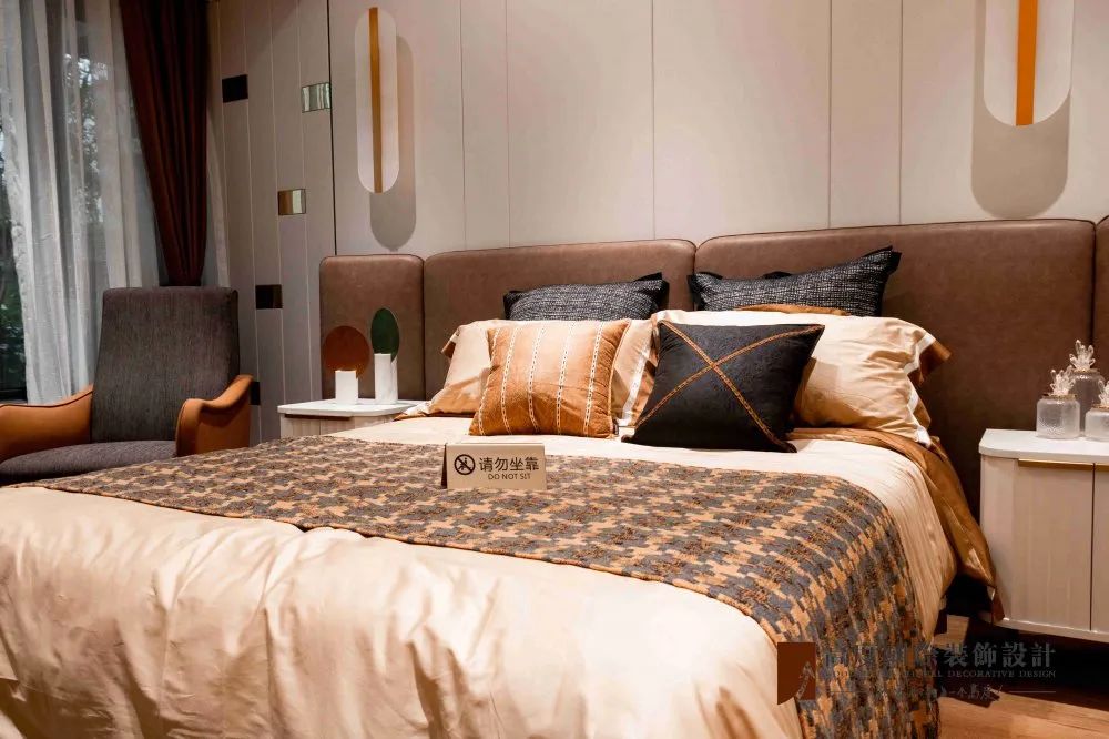 港式轻奢风格装修,温馨舒适的家-38