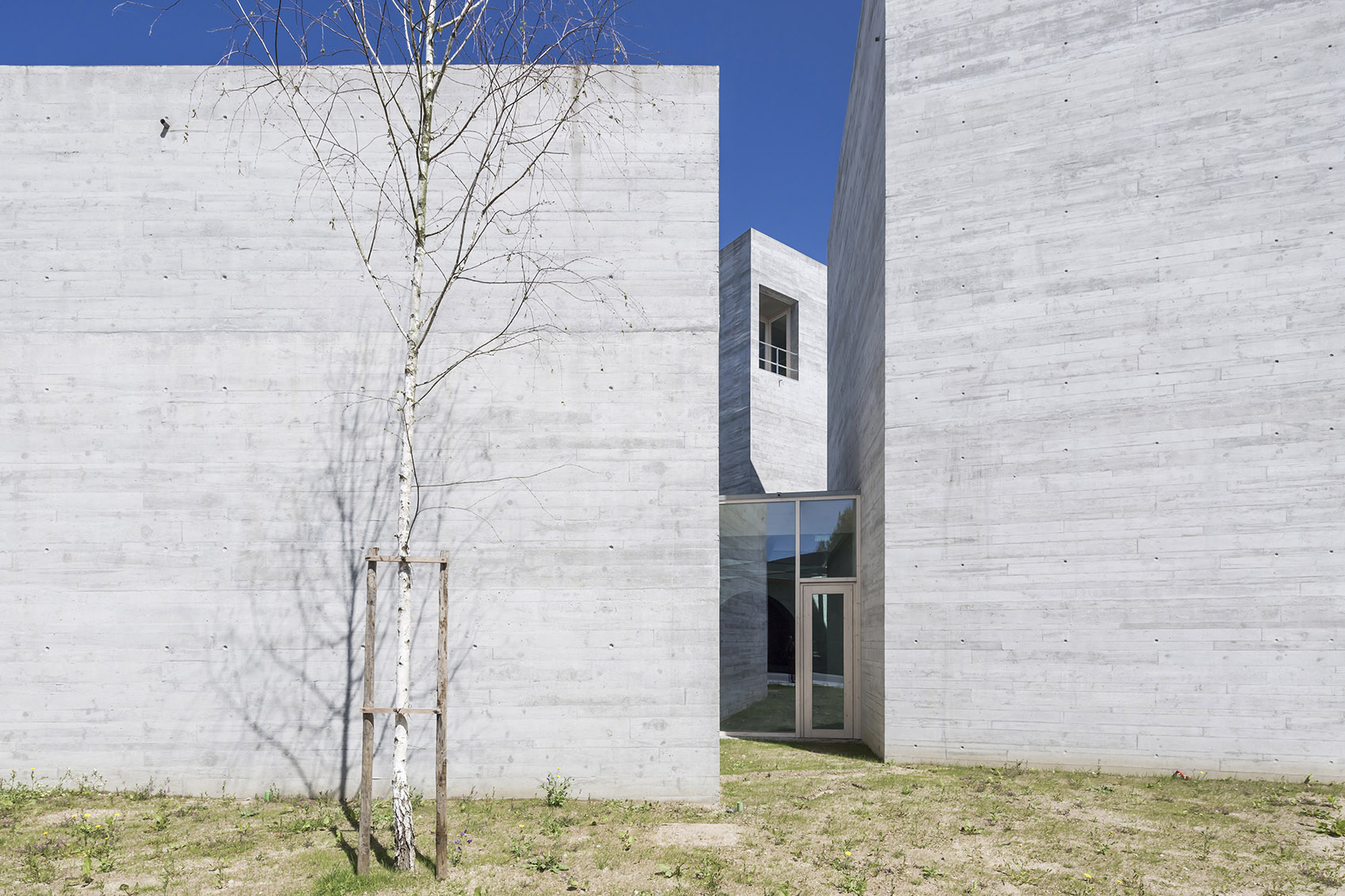 罗马风格艺术展示中心,葡萄牙 / spaceworkers-14