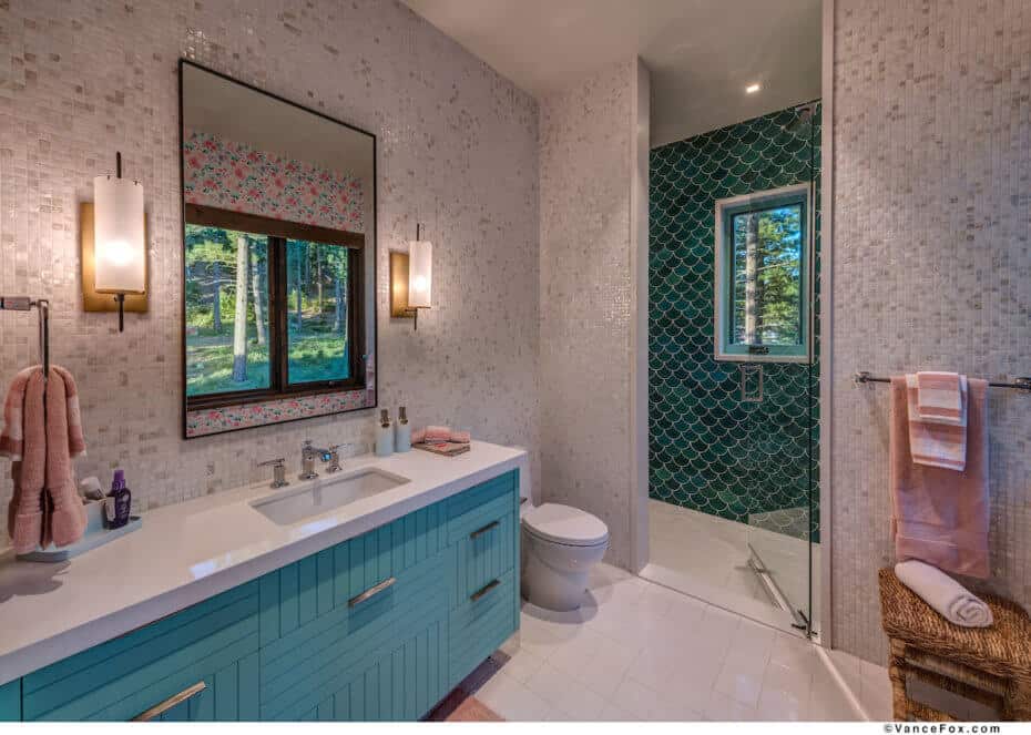 Mountain contemporary retreat in a stunning setting of the Sierra Nevadas-13