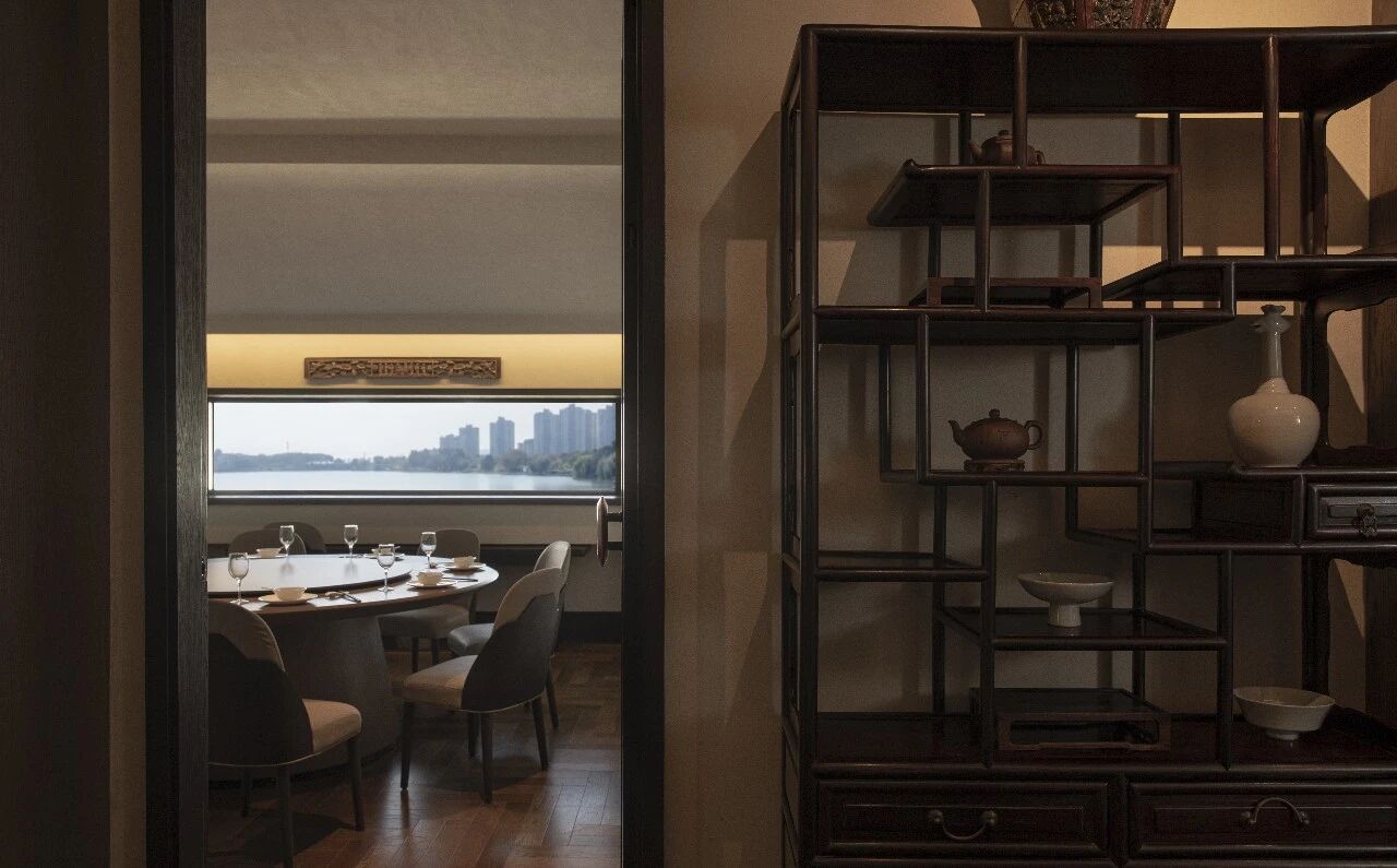 苏城家宴·四季风雅宴江南  苏州苏城家宴·李公堤店丨中国苏州丨黑十设计（Hey Plus）-31