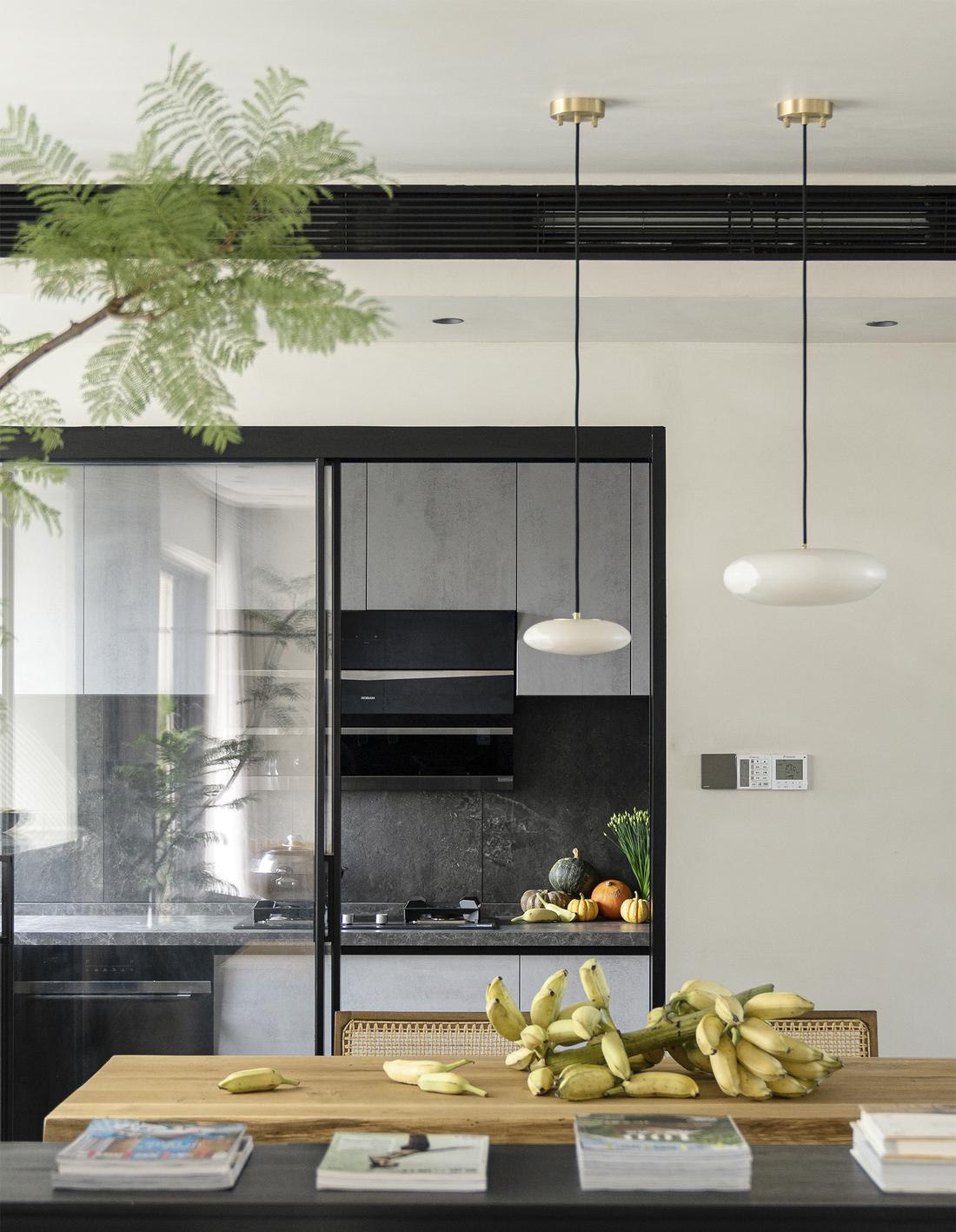 111㎡四口之家,低奢自然简约空间改造记-54