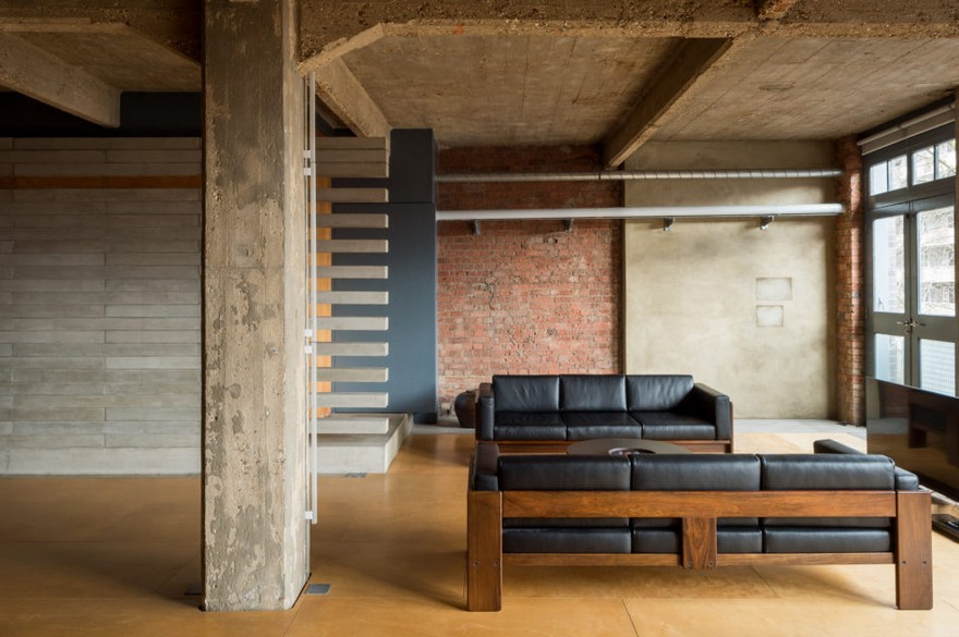 London Industrial Warehouse Converted Into Versatile Living Space-16
