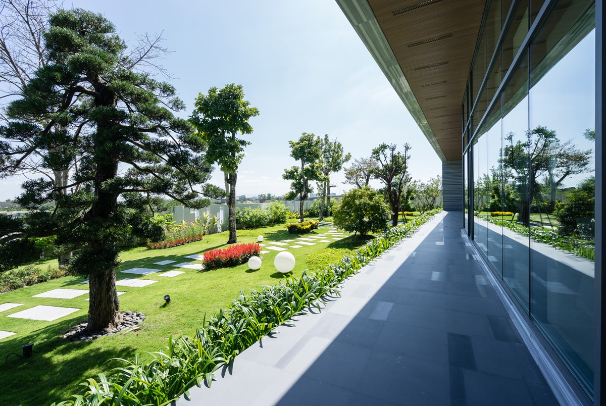 现代触摸公司 · 简约而富有创意的别墅设计-3