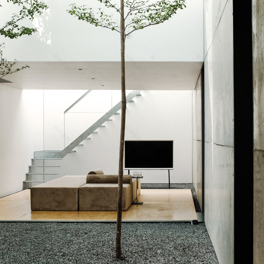 光线空洞 · 印度尼西亚 Medan 的现代住宅设计丨byrayboedi-22