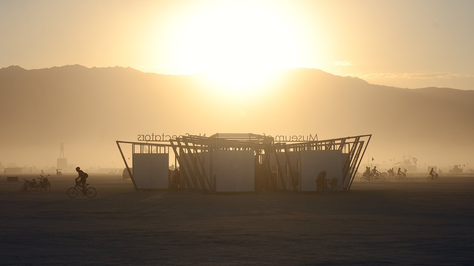 “无观众”博物馆丨美国丨J Absinthia Vermut,John Marx-62