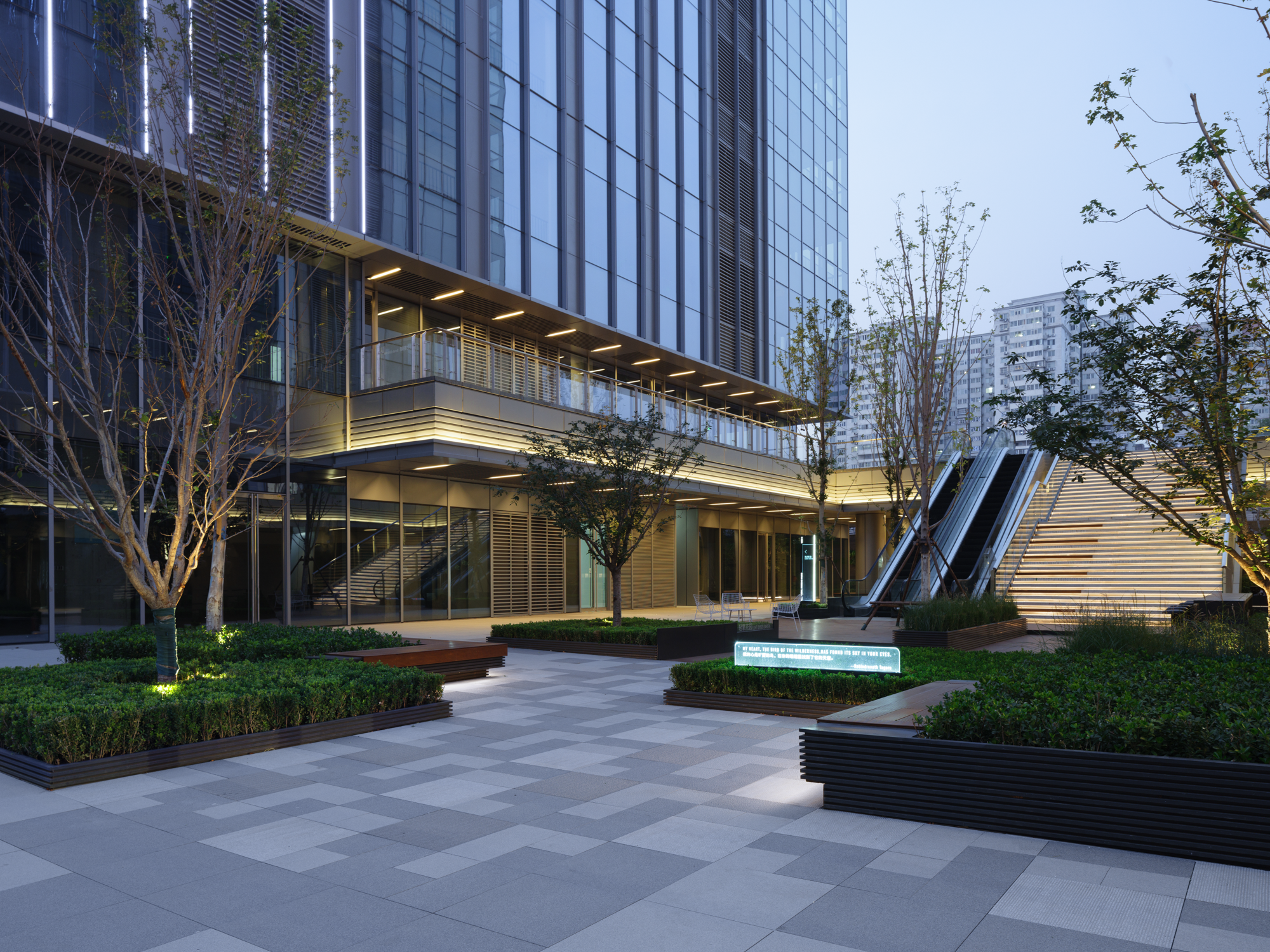 复合城市花园办公空间 · 中海北京时代广场丨中国北京丨里表都会(北京)规划设计咨询有限公司-89