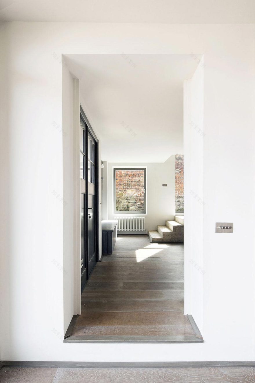 英国 Rye 导管山 70 年代建筑翻新-19