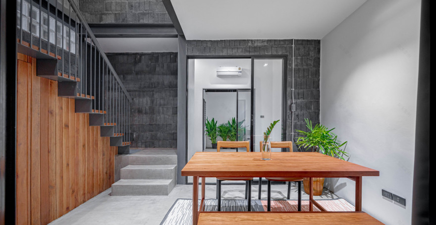 Baan Priggang / BodinChapa Architects-40