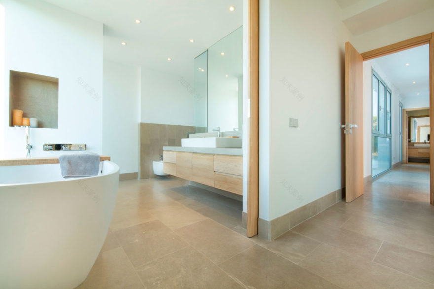 西班牙 Algeciras 宽敞当代住宅——Casa Manduka-22