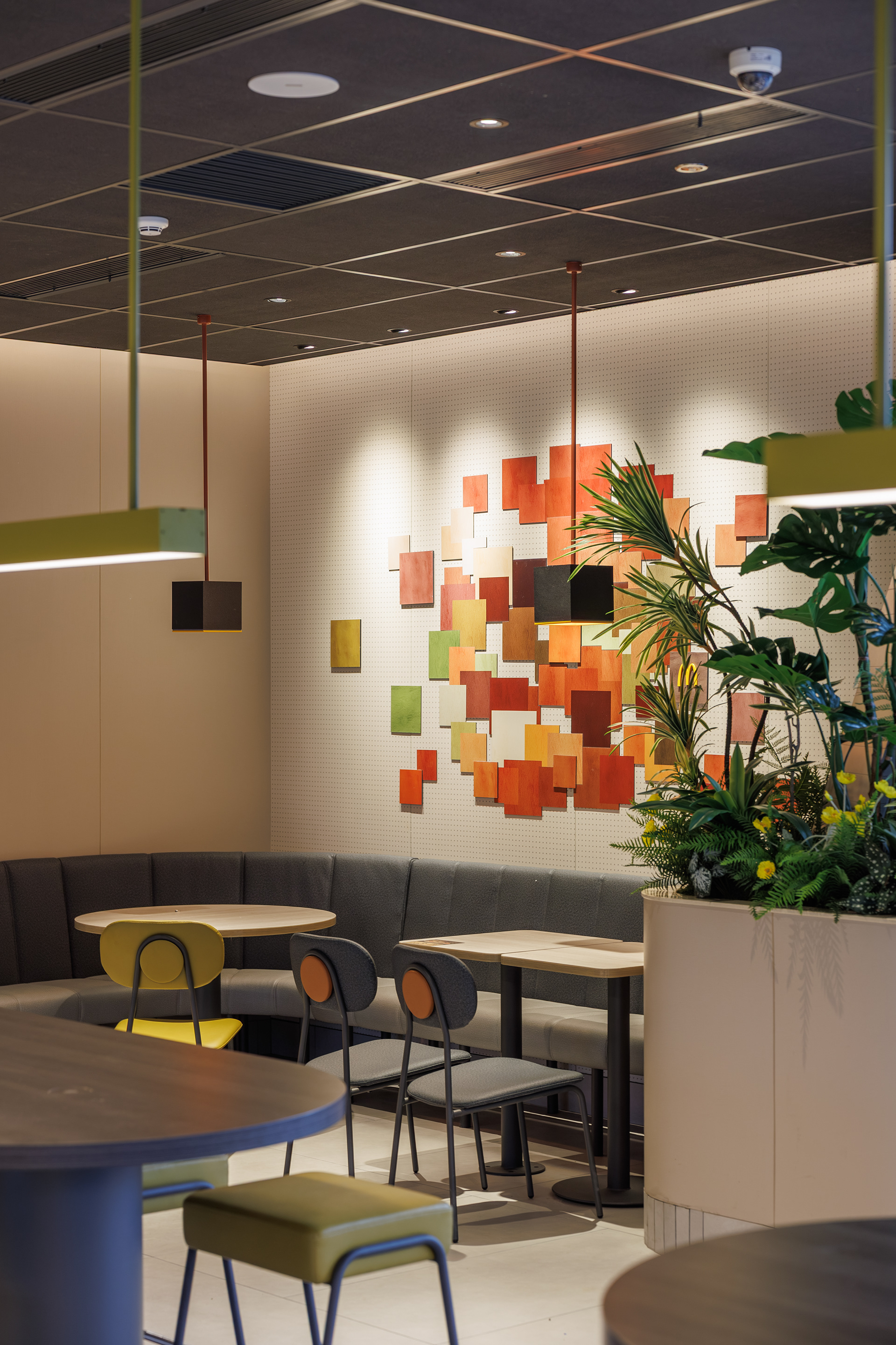 东莞麦当劳室内设计丨中国东莞-13