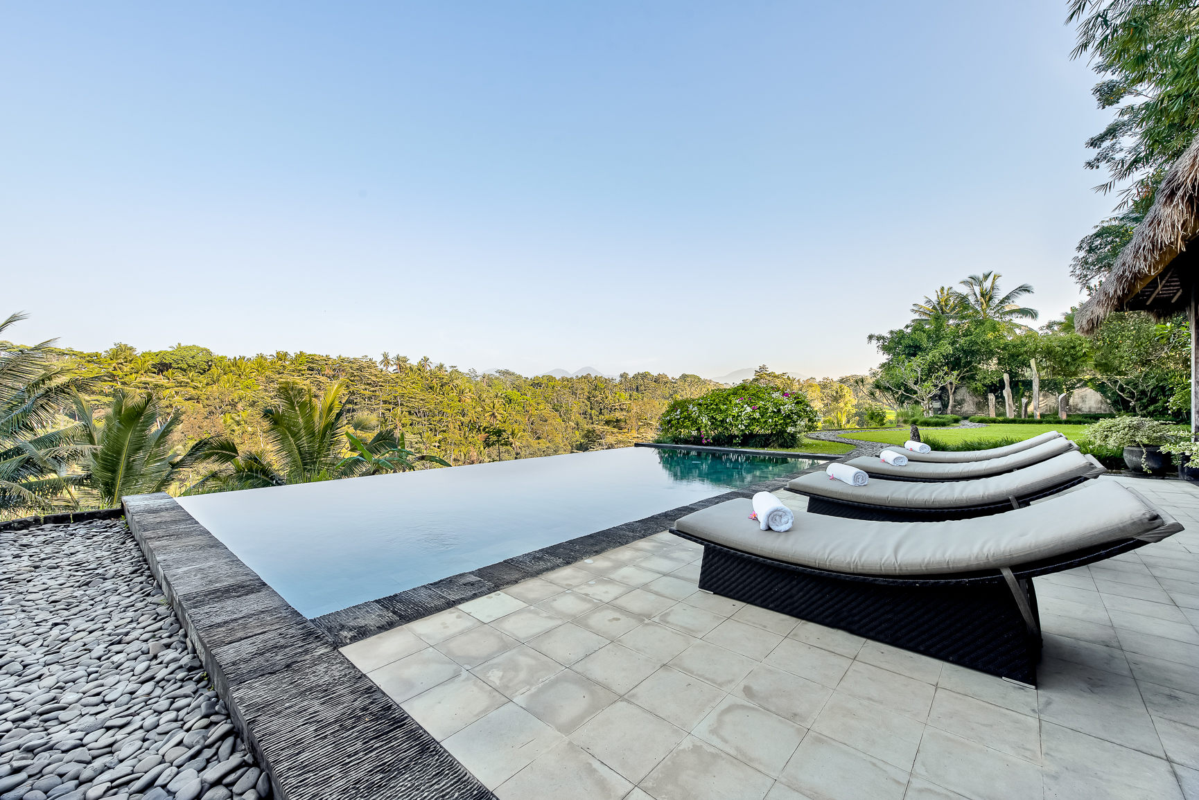 Villa Kelusa 别墅外观照片丨@agung_abeevisual-3