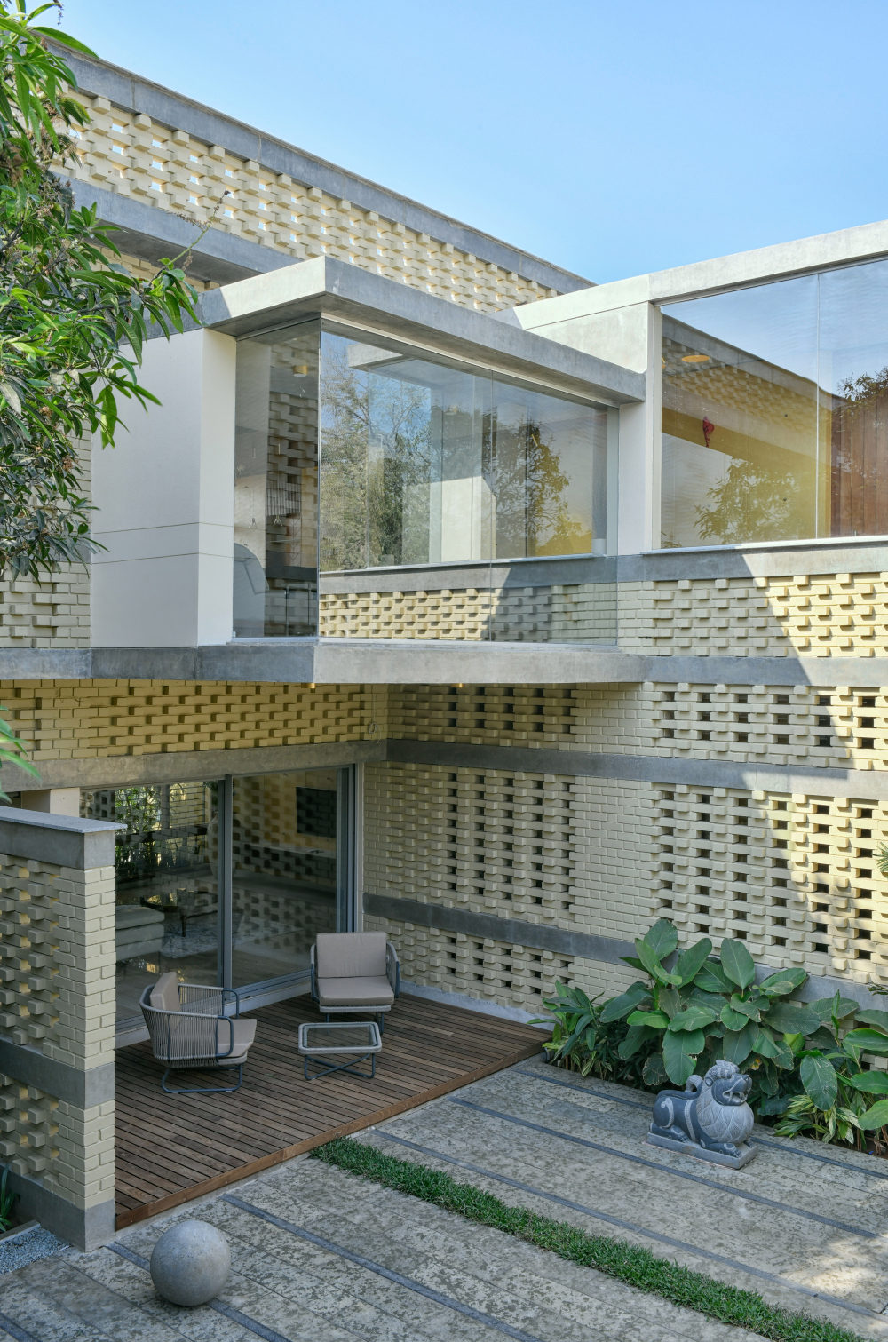 砖面具的房子 · 印度 Hyderabad 的退休住宅设计丨Baba Sashank,Vindhya Guduru-32