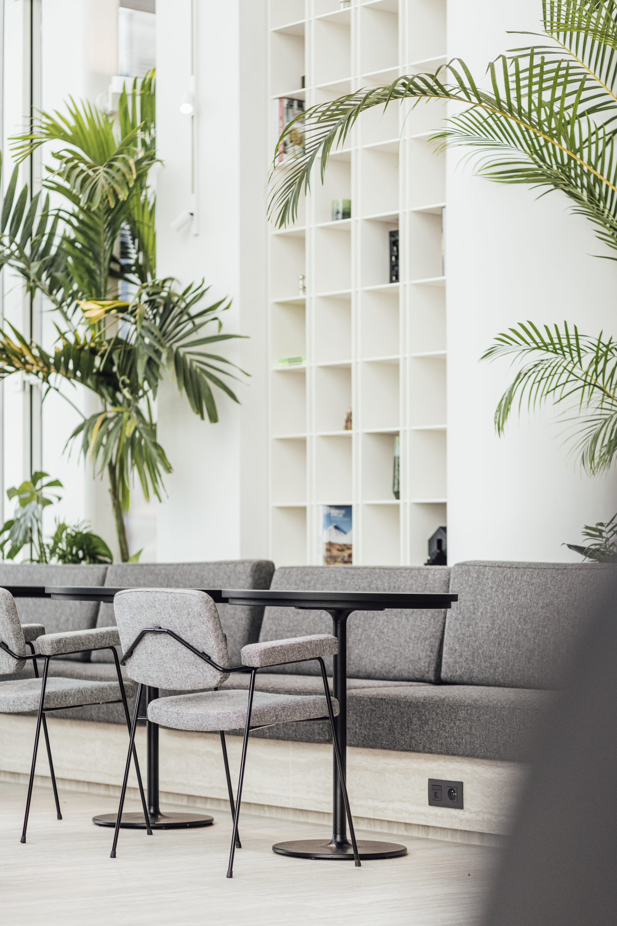 Ageas, Brussels (BE) | Proyectos de iluminación arquitectónica | Modular Lighting Instruments | Modular Lighting Instruments: Iluminación arquitectónica-22