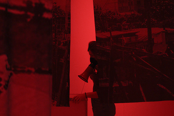 回声，一座城市的反射（注：refle·os推测应为reflejos，西班牙语反射、反响之意） -54