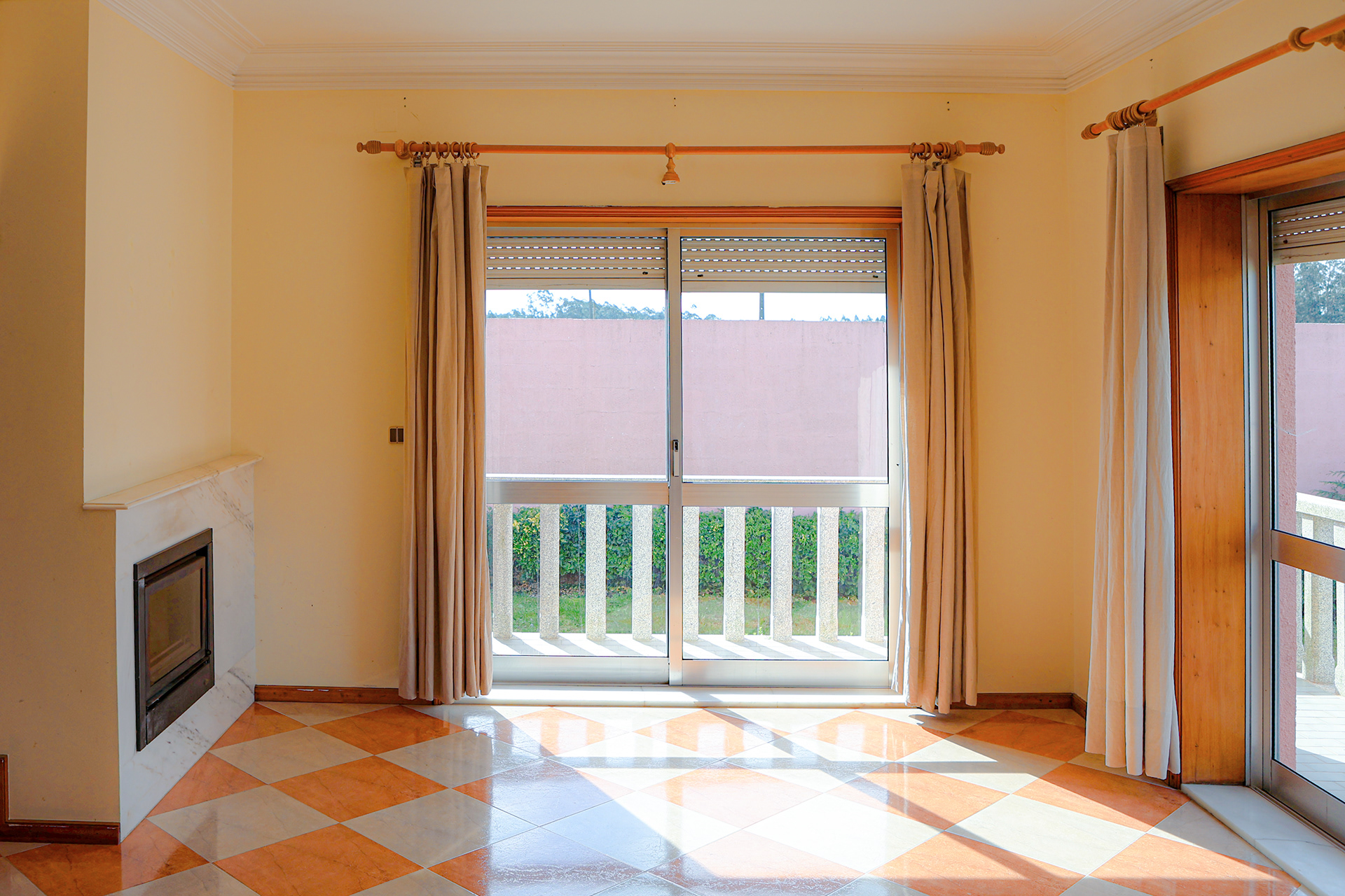 Remax-14