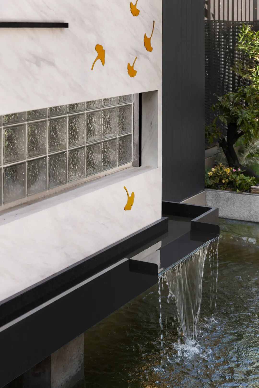 630㎡东方诚品|当由3.5m鱼缸构建了空间流体力学-2