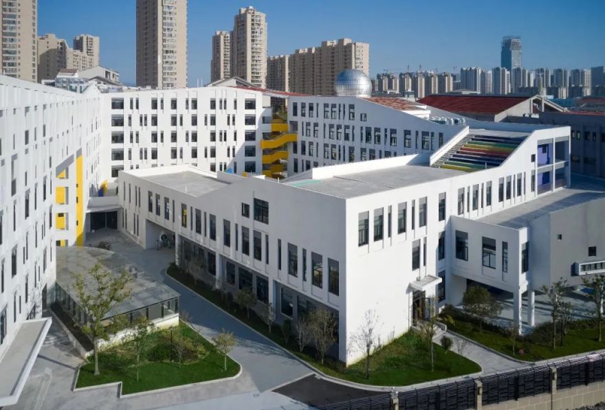 乐清育英寄宿学校 | 螺旋体建筑的丰富空间与创新教育理念-23