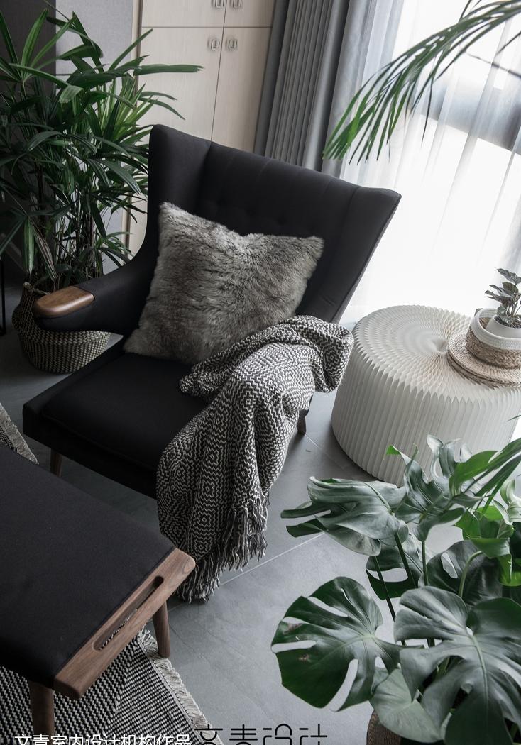 高级北欧风 175 平米摄影师家 | 绿色植物与黑白灰的完美融合-32