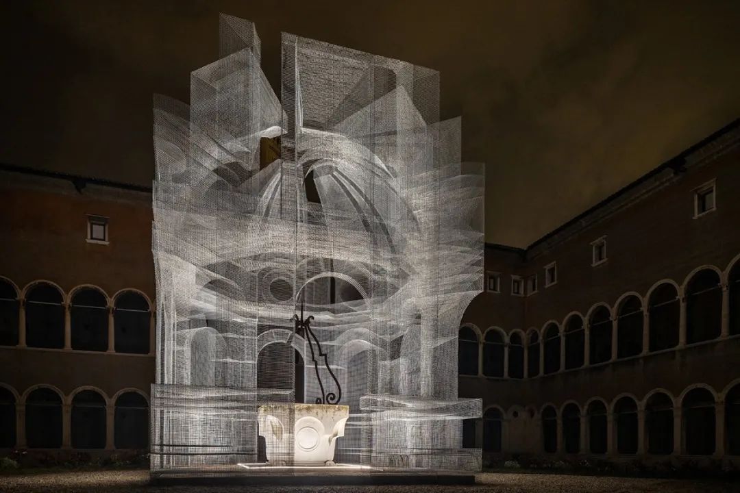 骶骨的；骶部的丨意大利丨Edoardo Tresoldi-0