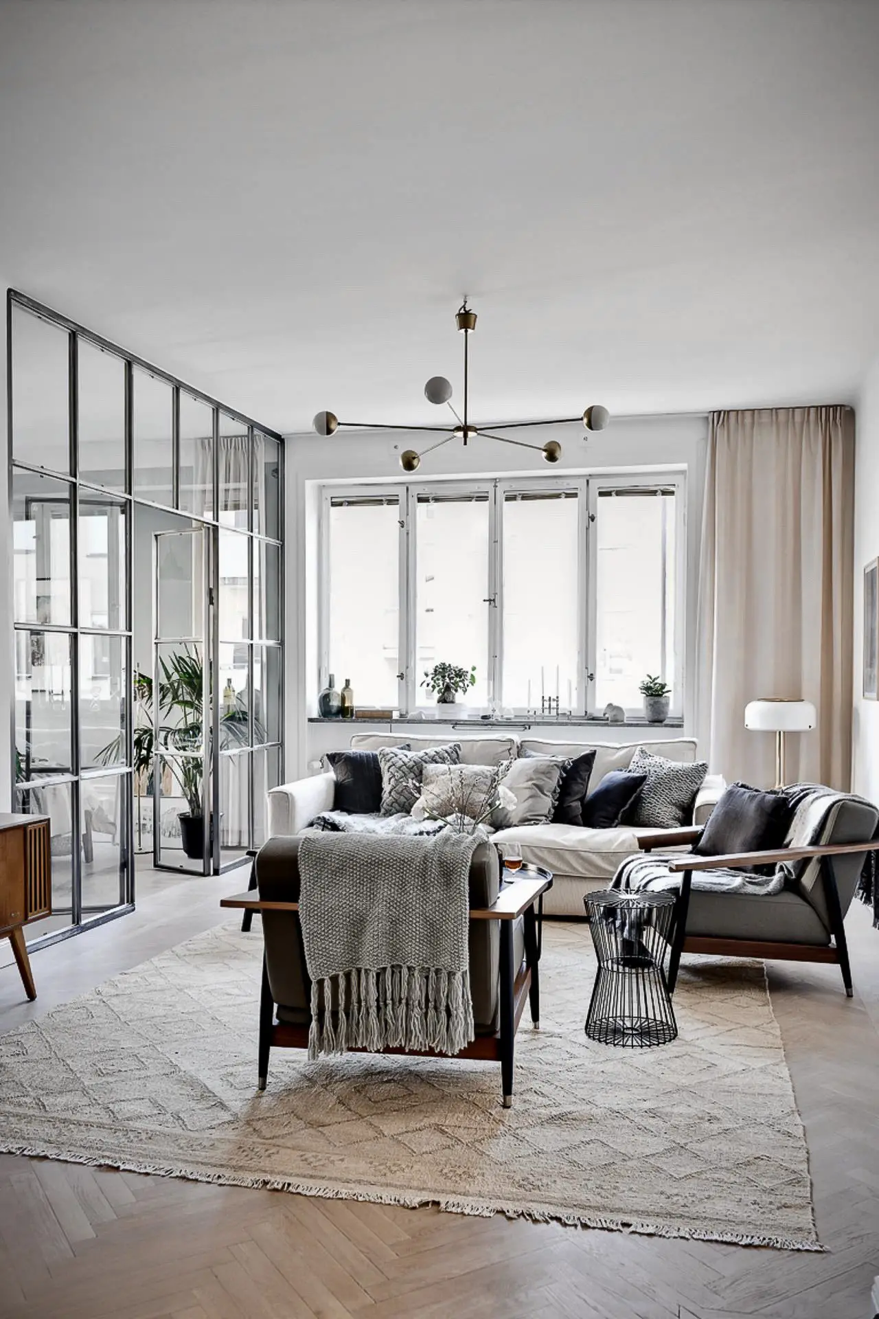 瑞典蓝色晨光公寓设计-2