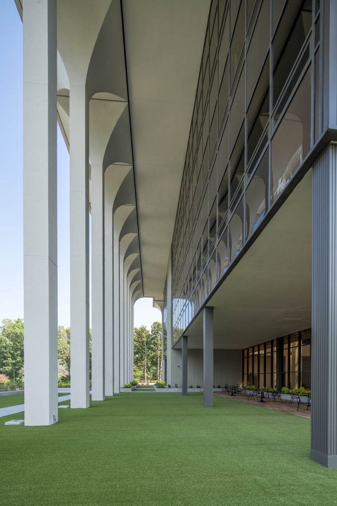 Mercer Administration and Conference Center - Smith Dalia Architects-8