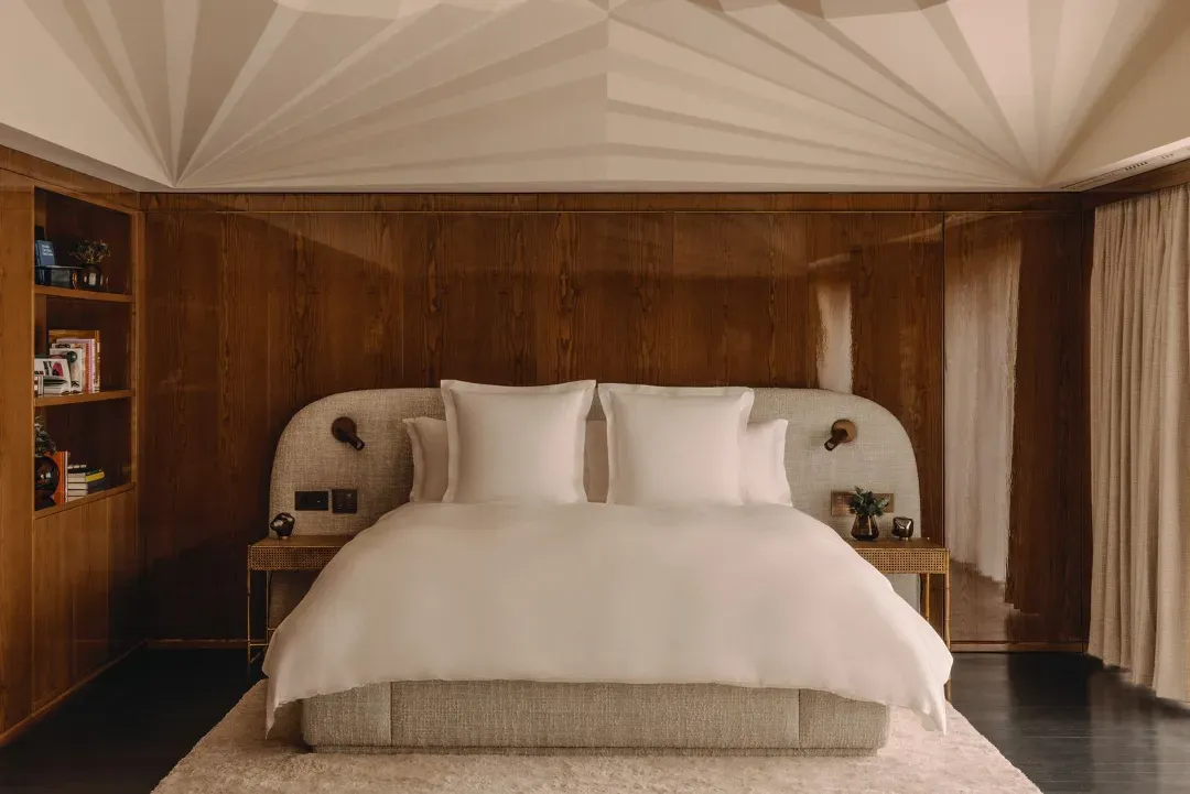 瑰丽全球首座冬季度假村丨法国设计师Tristan Auer-21