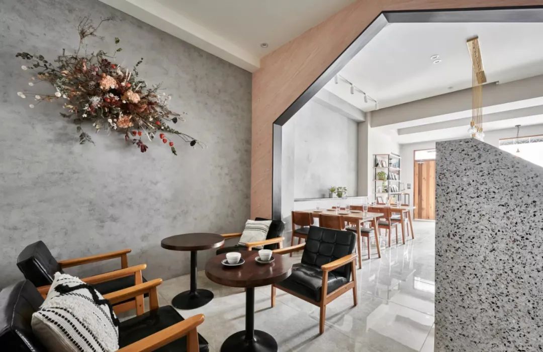 台中 Gatto Bianc 咖啡馆 | 法式复古怀旧风的设计演绎-41