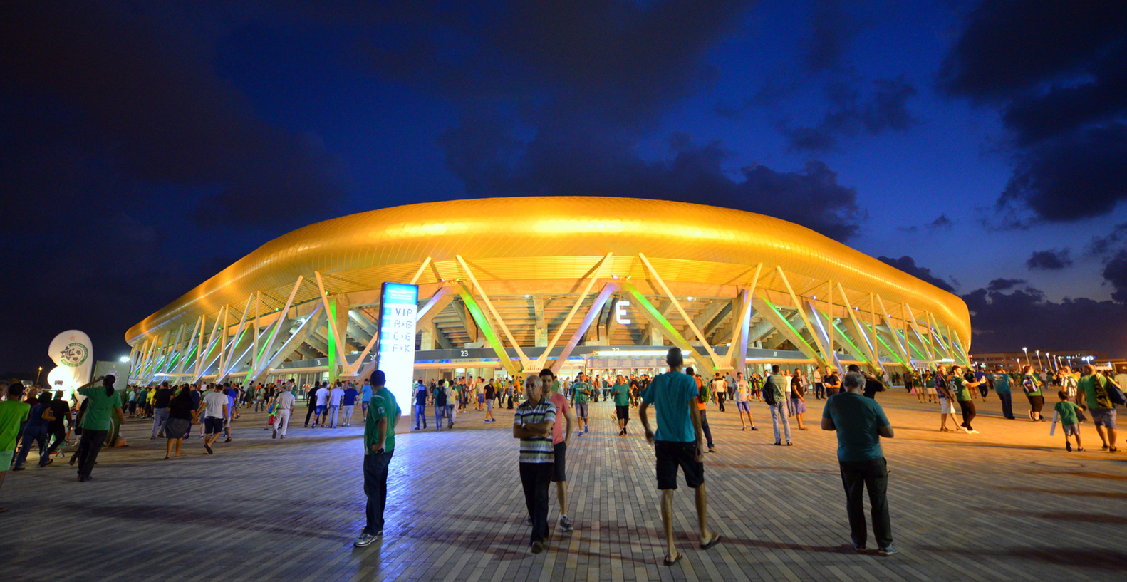 萨米·奥弗体育场-8