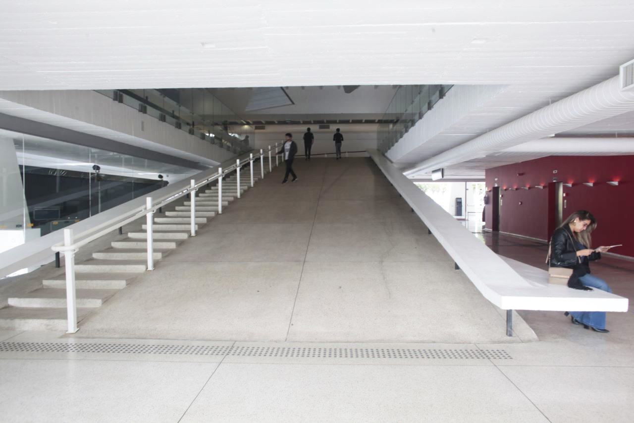 奥斯卡·尼迈耶美术馆丨巴西-25