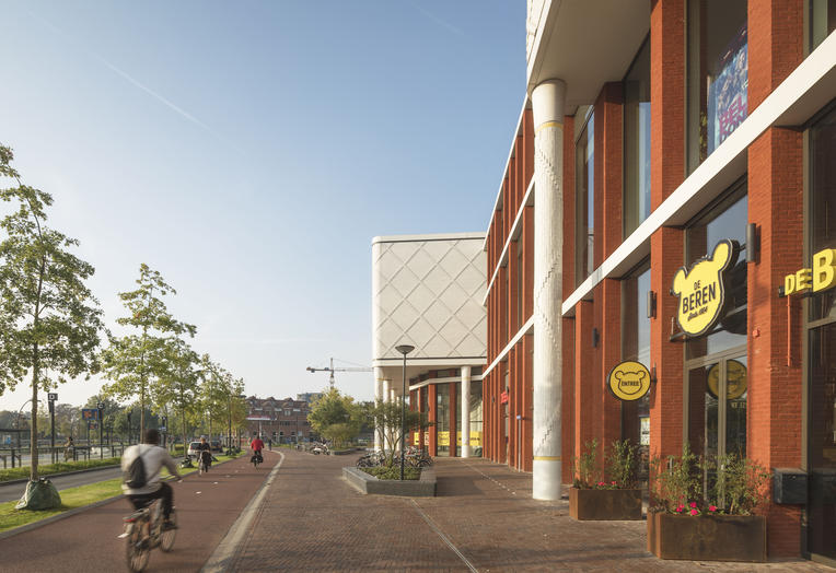 兹沃勒电影院丨荷兰兹沃勒丨Liesbeth van der Pol与E Up合作-9