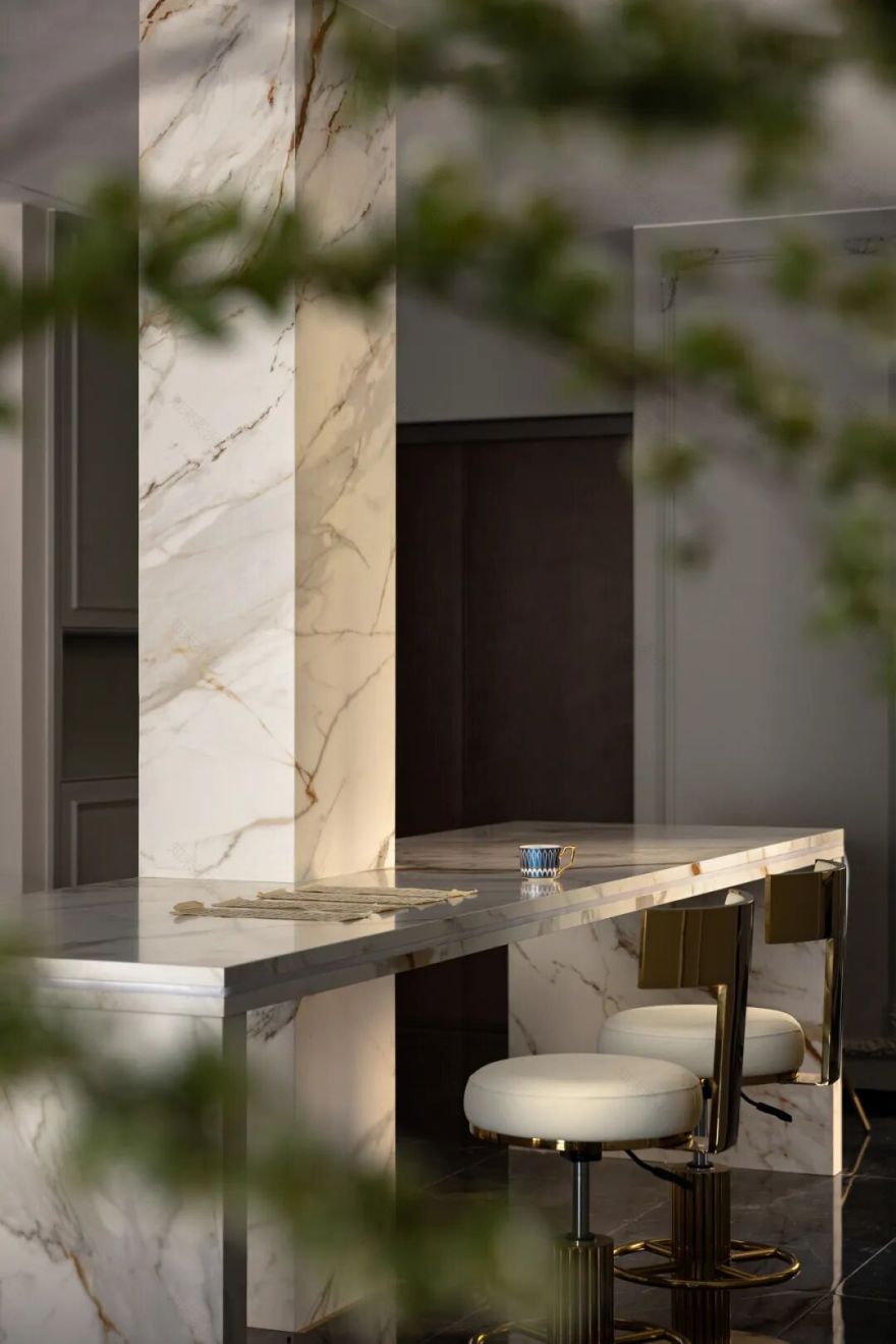 240㎡湖光锦苑|新贵族在丝绒与大理石的私语中,勾勒出法式轻奢的生活图景-2