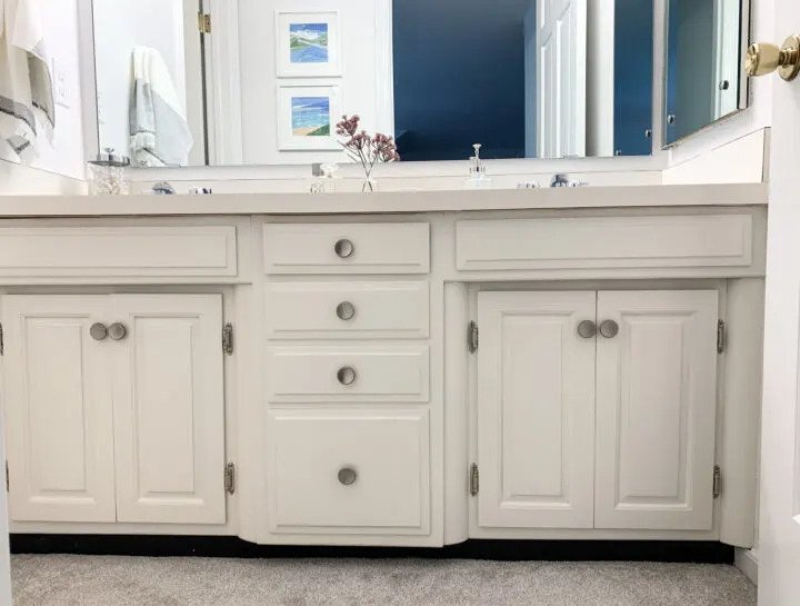 复古主卫生间改造为美观实用且时尚空间-17