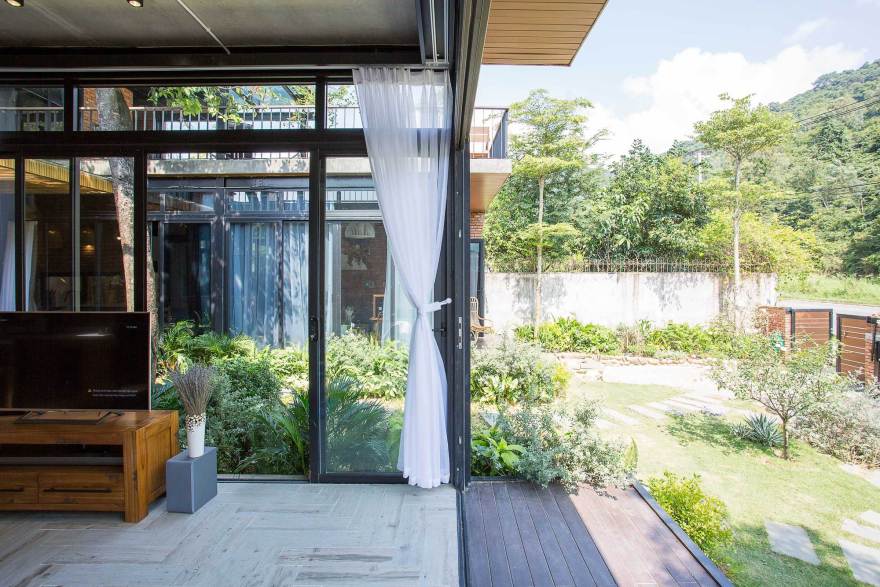 山间双户共享家园·Sơn Trà半岛自然美景中的简约别墅设计-9