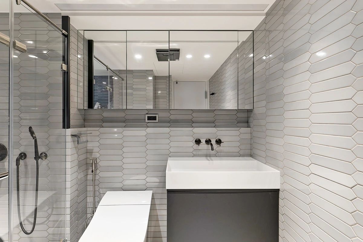 黑白配温暖明亮 70㎡家居设计-46