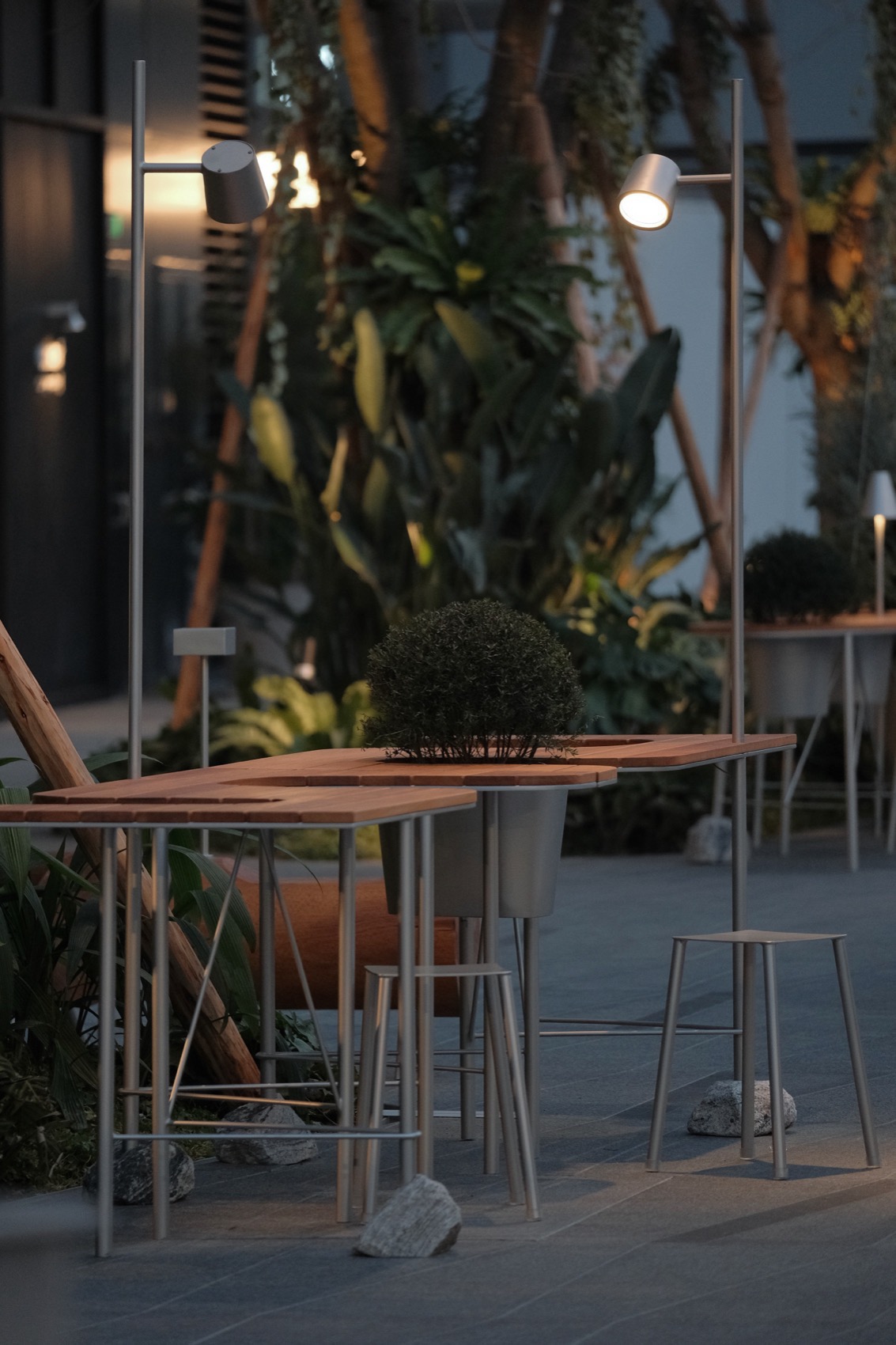 河流与卵石:桌桌计划2·0公共家具及摊位设计丨中国成都丨行波工作室（公共家具与市集摊位）等多家-84